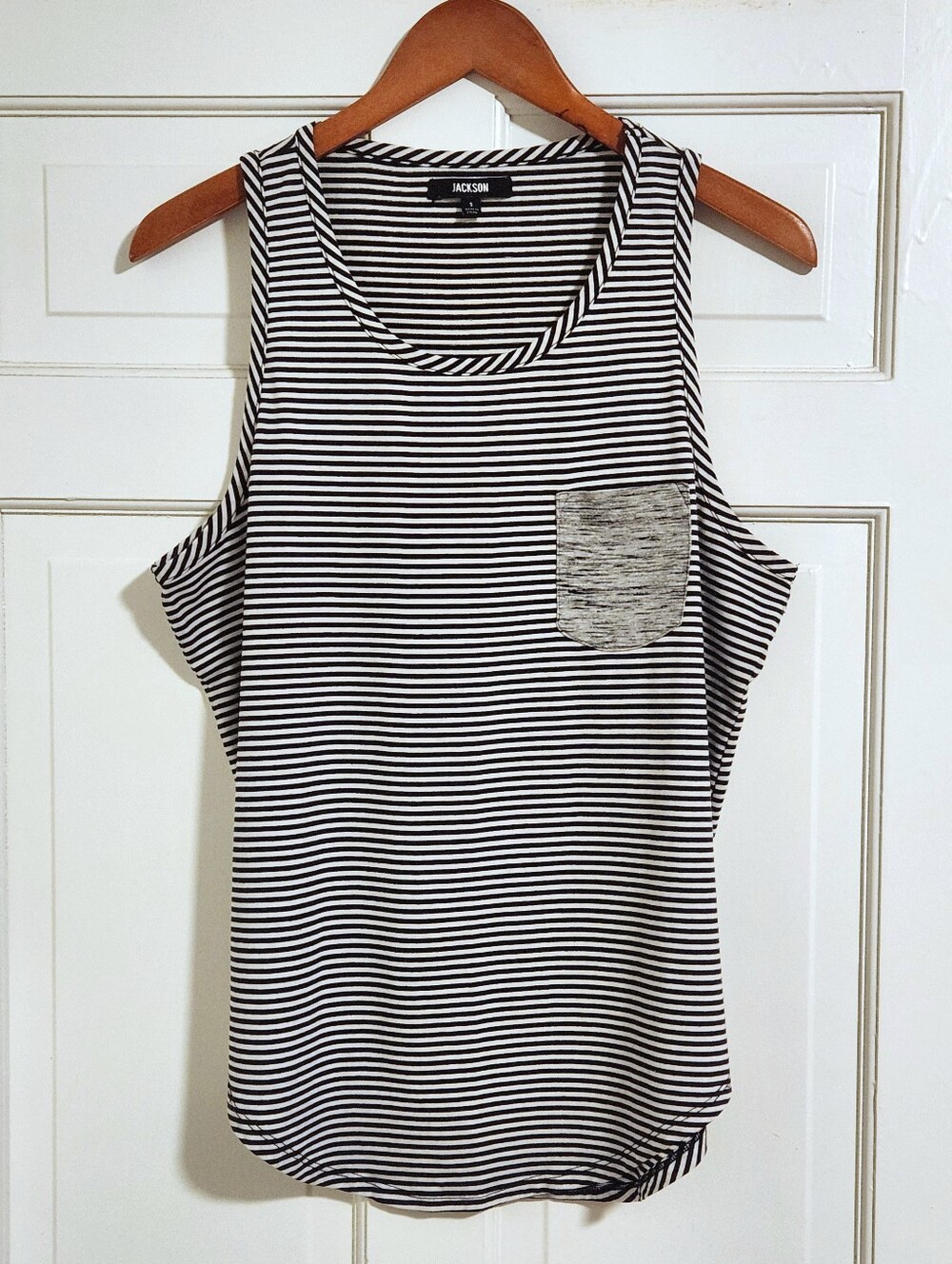 💪Jackson💪 - Black/White Striped High-Low Hemline Tank